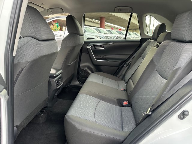 Certified 2025 Toyota RAV4 XLE AWD/4WD image 27