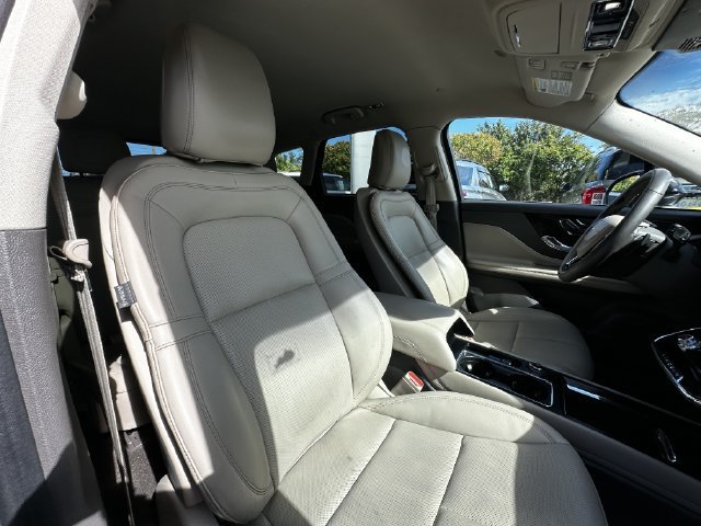 Certified 2023 Lincoln Corsair AWD w/ Equipment Group 101A image 35