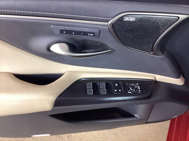 Certified 2021 Lexus ES 300h w/ Premium Package FWD image 11