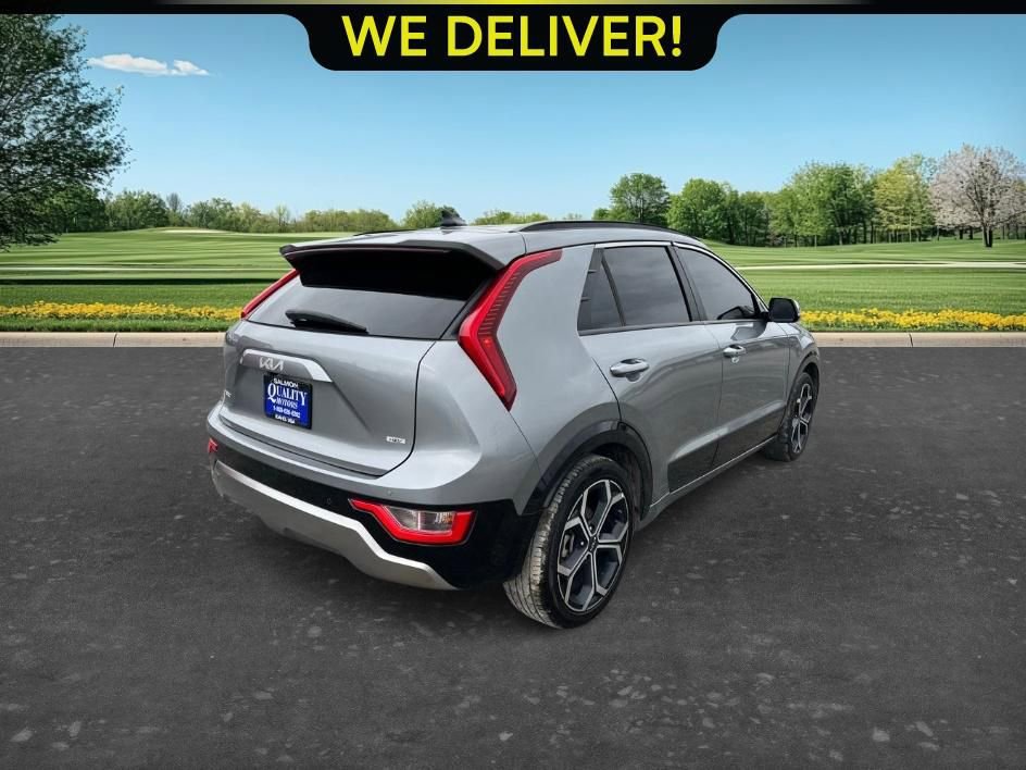 Used 2023 Kia Niro EX Touring FWD image 5