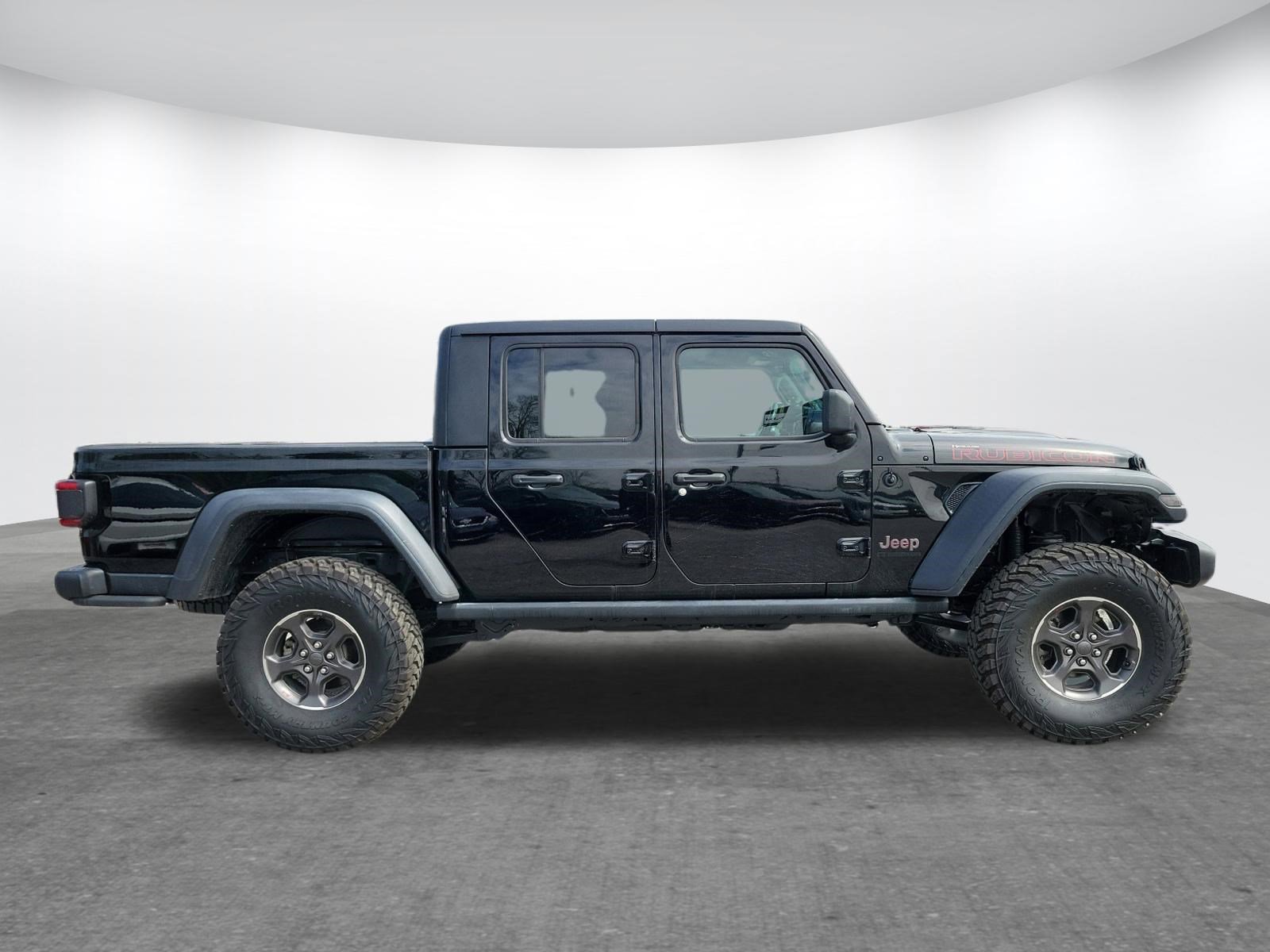 Used 2020 Jeep Gladiator Rubicon image 2