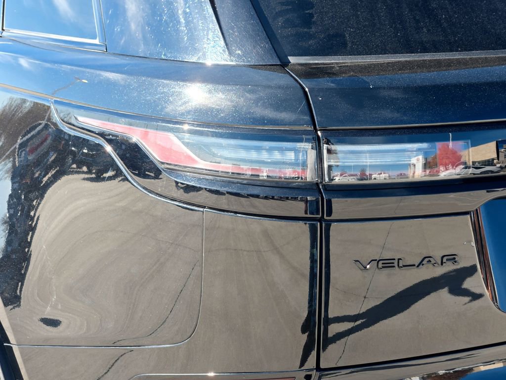 Used 2025 Land Rover Range Rover Velar Dynamic SE image 6
