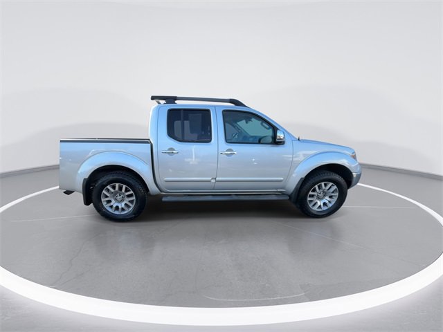 Used 2012 Nissan Frontier SL w/ Moonroof Pkg image 9