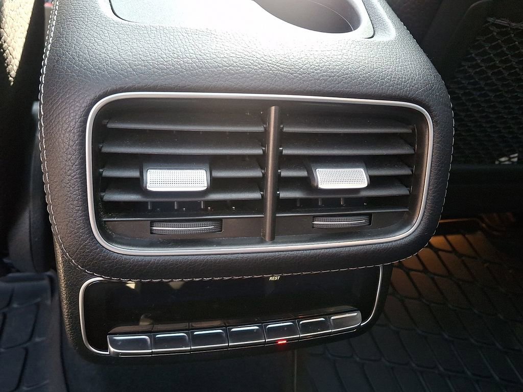 Used 2024 Mercedes-Benz GLS 450 4MATIC image 11