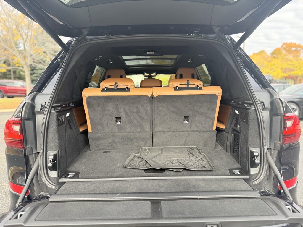 Used 2021 BMW X7 xDrive40i w/ M Sport Package image 33