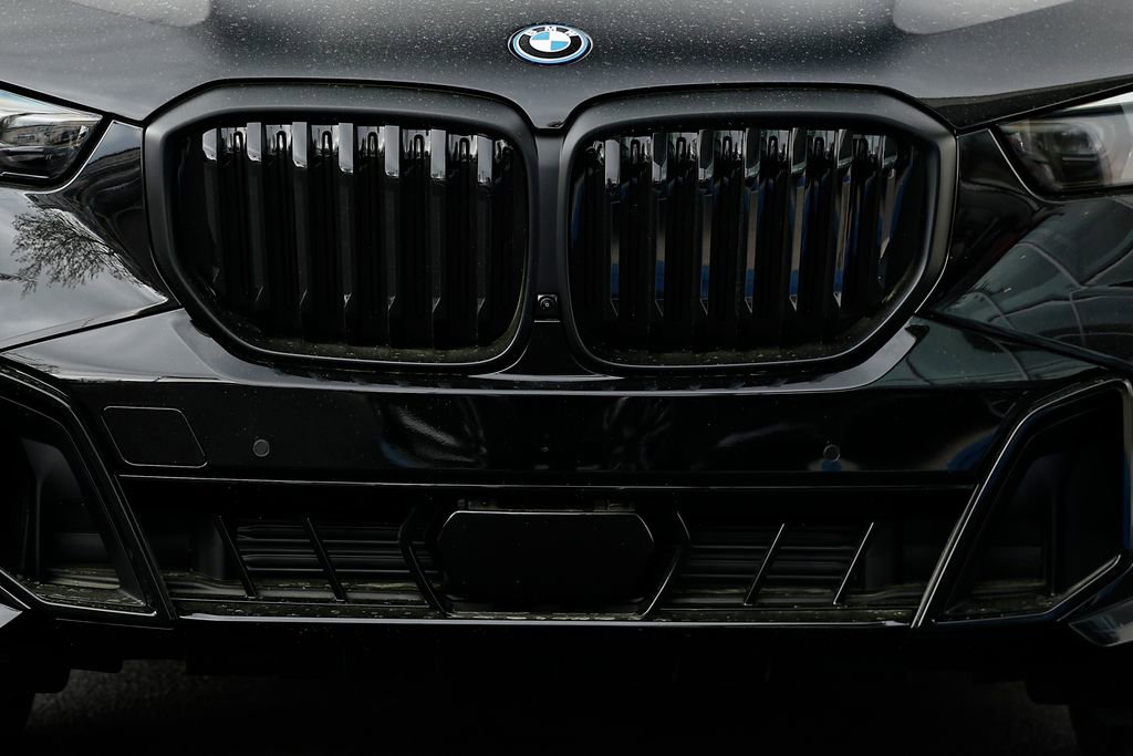 New 2026 BMW X5 xDrive50e w/ M Sport Package image 22