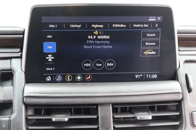 Used 2021 Chevrolet Suburban LT w/ LT Signature Package RWD image 18