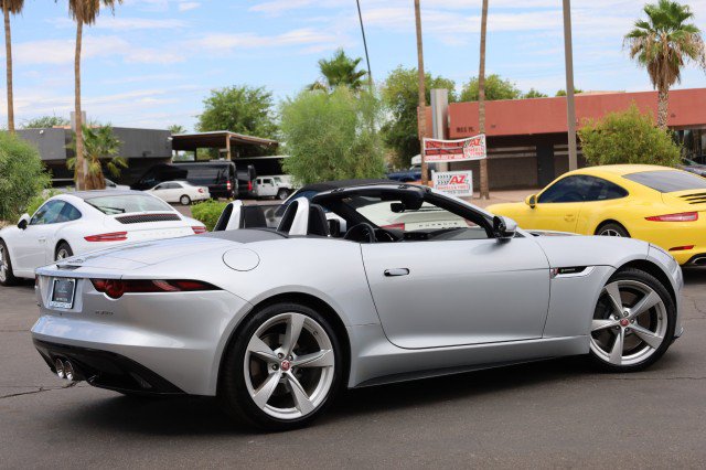 Used 2019 Jaguar F-TYPE R-Dynamic RWD image 20