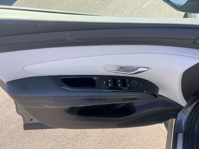 Used 2025 Hyundai Tucson Limited AWD/4WD image 17