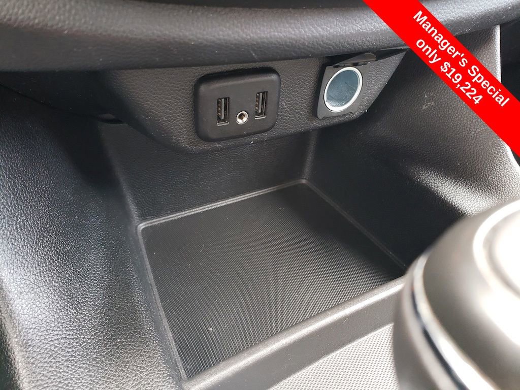 Used 2020 Chevrolet Traverse LT image 20