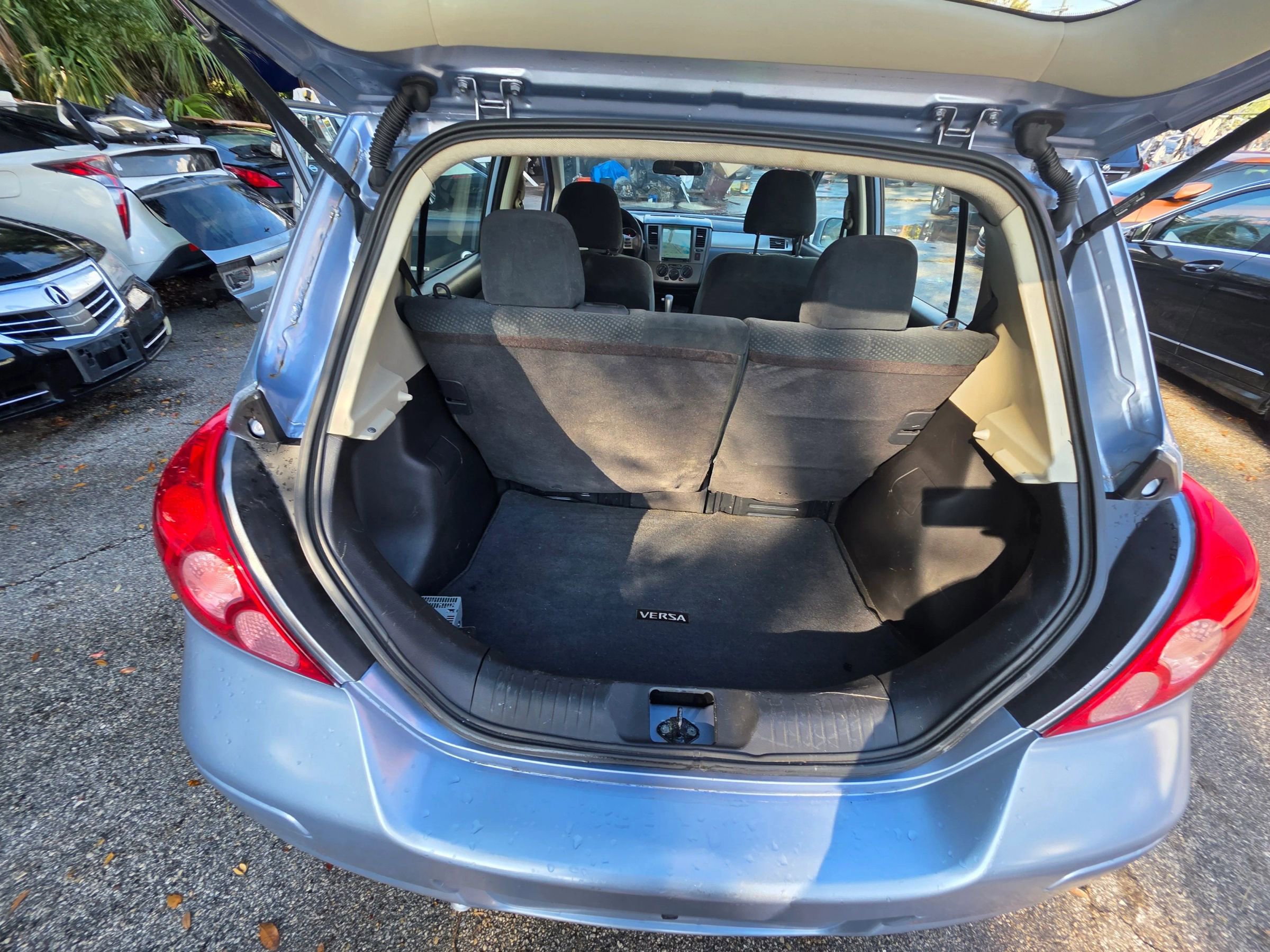 Used 2012 Nissan Versa 1.8 S w/ Plus Pkg image 17