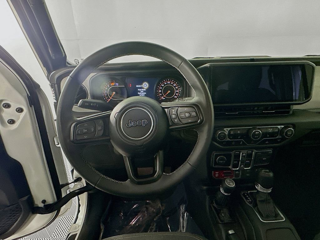 Certified 2025 Jeep Wrangler Willys image 19