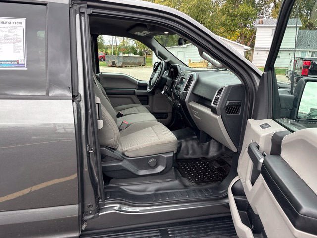 Used 2015 Ford F150 XLT w/ Equipment Group 301A Mid AWD/4WD image 5
