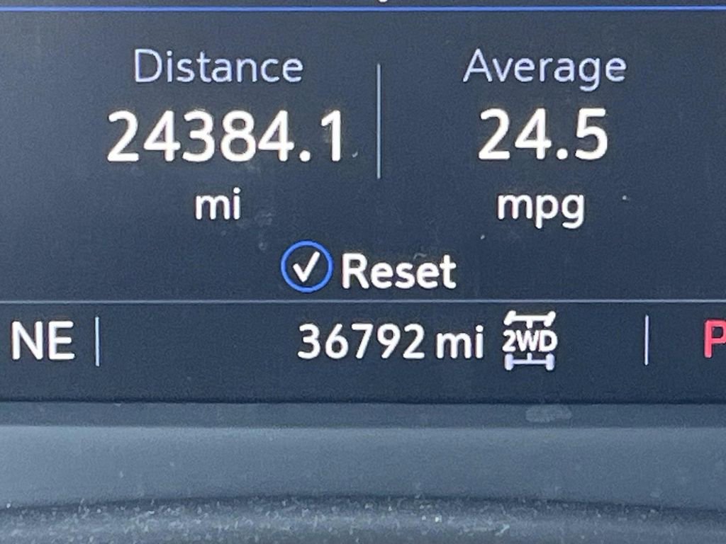 Used 2023 Cadillac XT4 Premium Luxury w/ Enhanced Visibility Package image 39