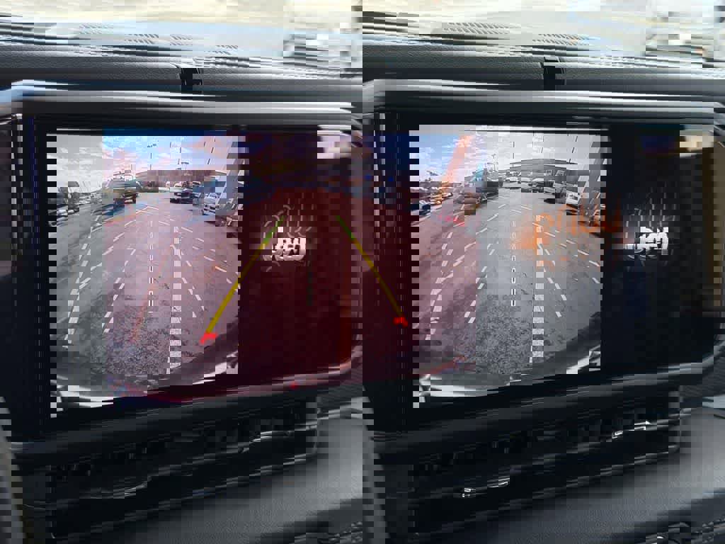 Used 2024 Jeep Wrangler Unlimited Rubicon image 18