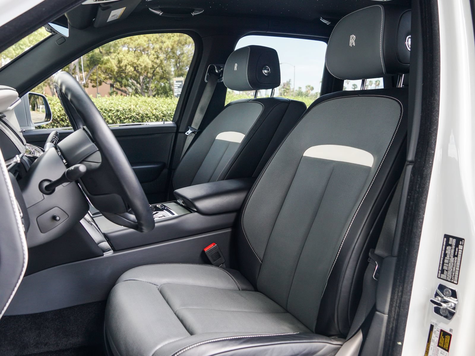 Certified 2024 Rolls-Royce Cullinan AWD/4WD image 20