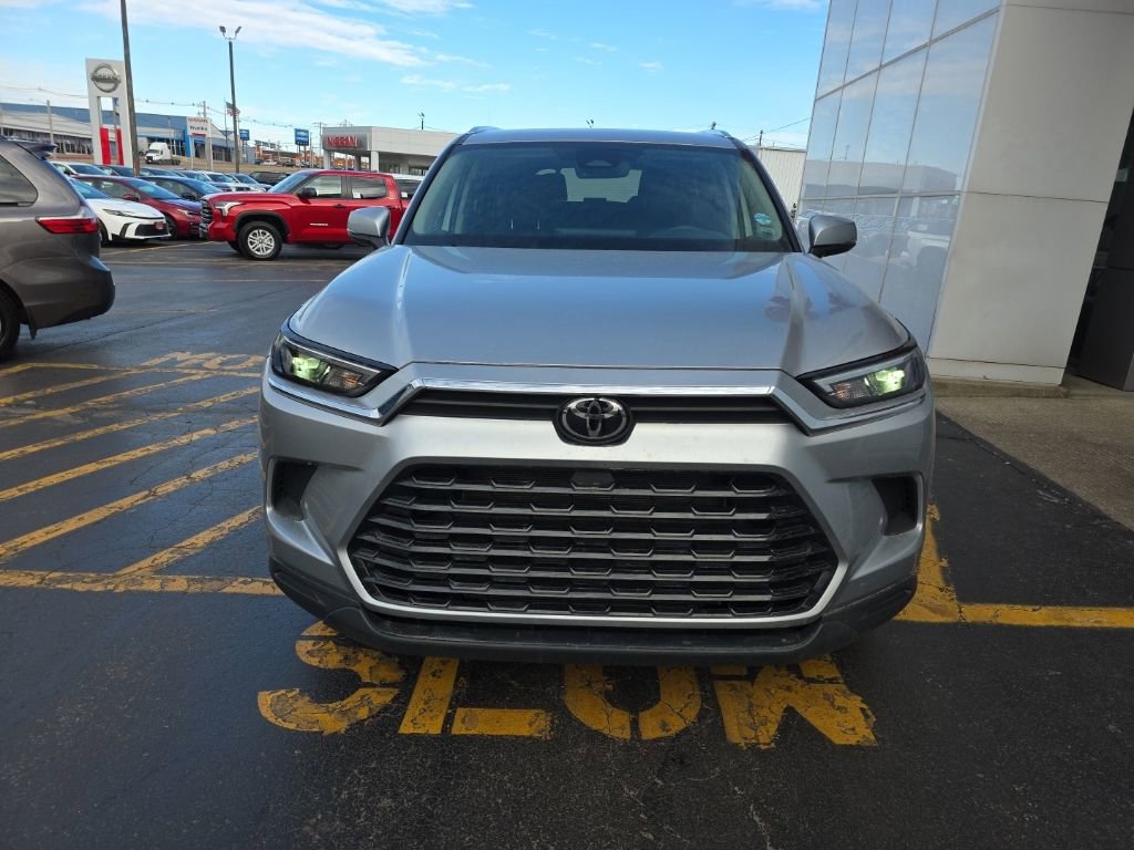 Used 2025 Toyota Grand Highlander AWD image 10