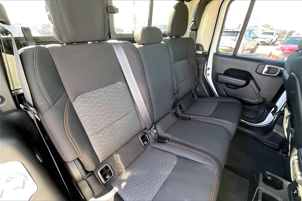 Used 2023 Jeep Gladiator Mojave image 22