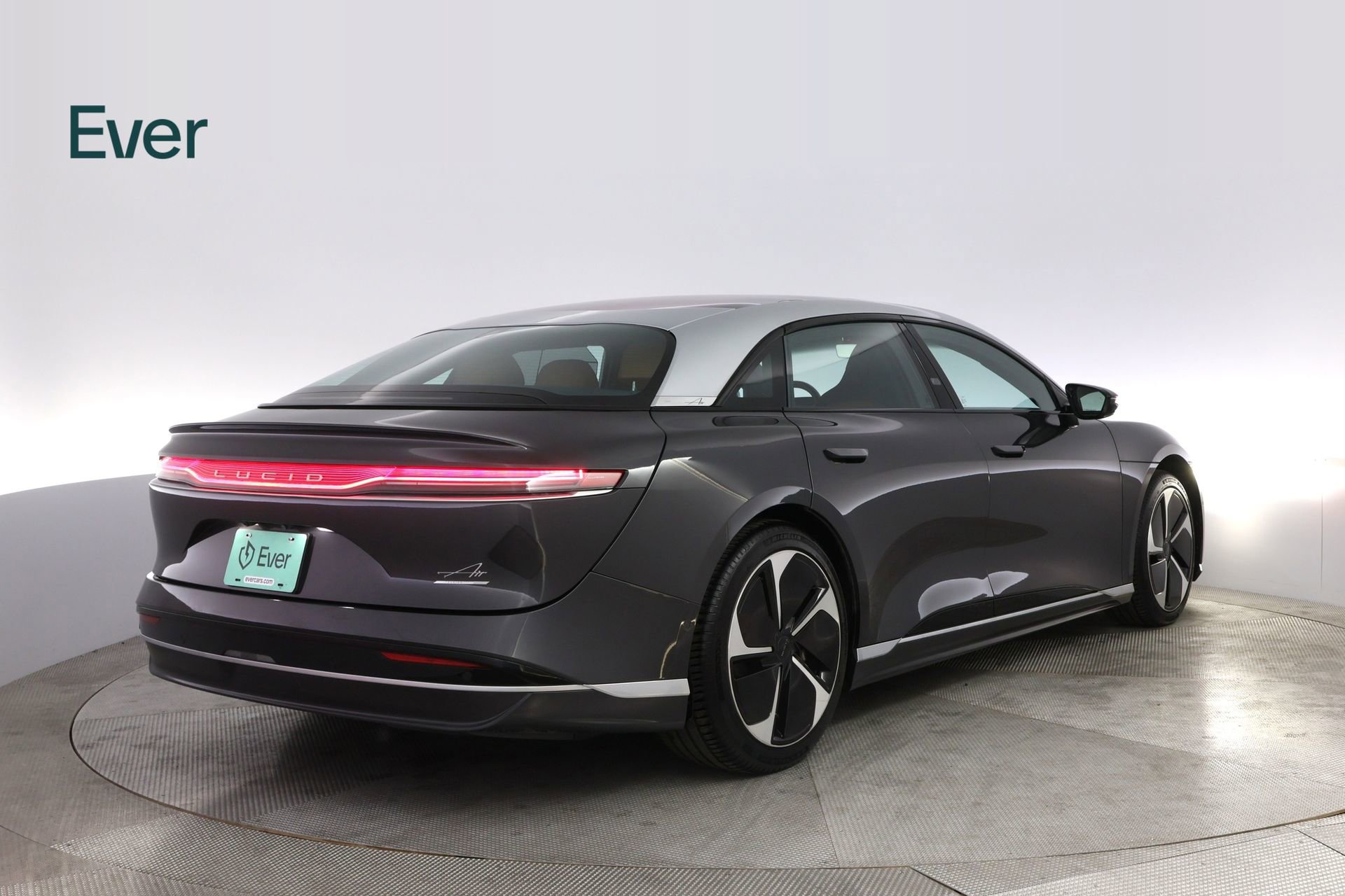 Used 2023 Lucid Air Touring AWD/4WD image 3