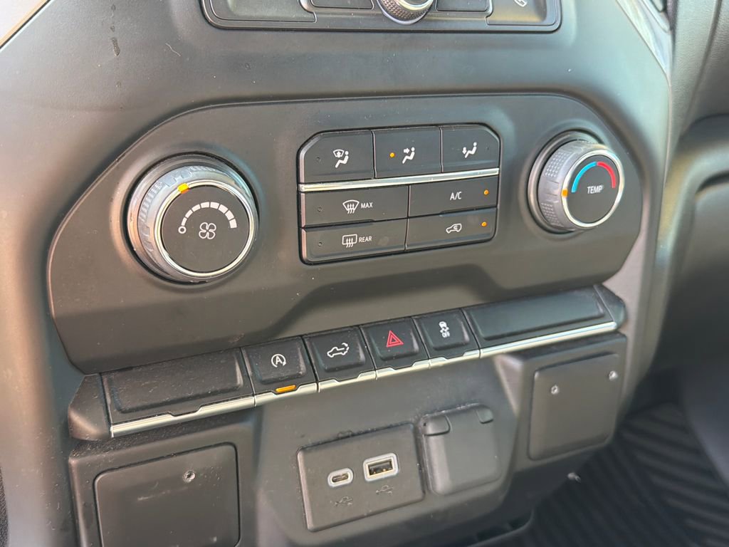Used 2022 Chevrolet Silverado 1500 Custom w/ LPO, Blackout Package AWD/4WD image 30