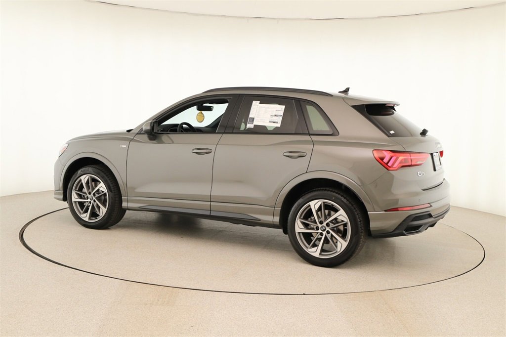 New 2025 Audi Q3 2.0T Premium image 3