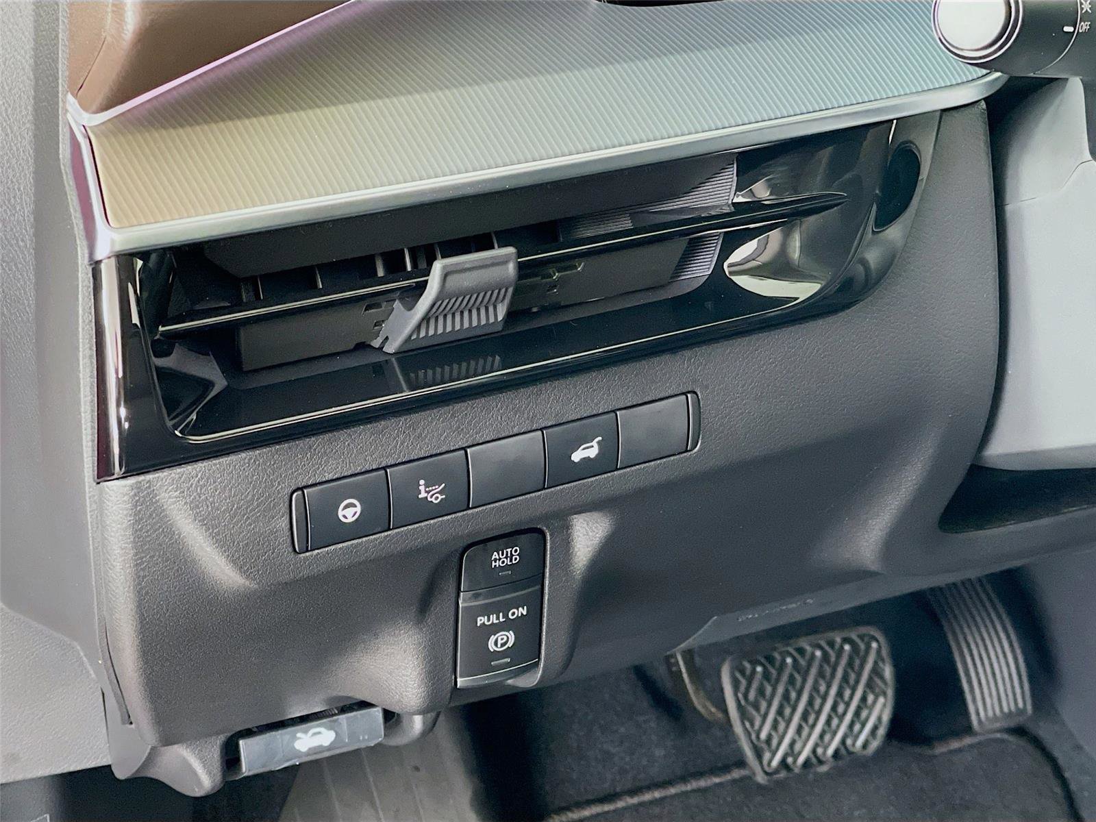 Used 2026 Nissan Murano Platinum w/ Cargo Package image 14