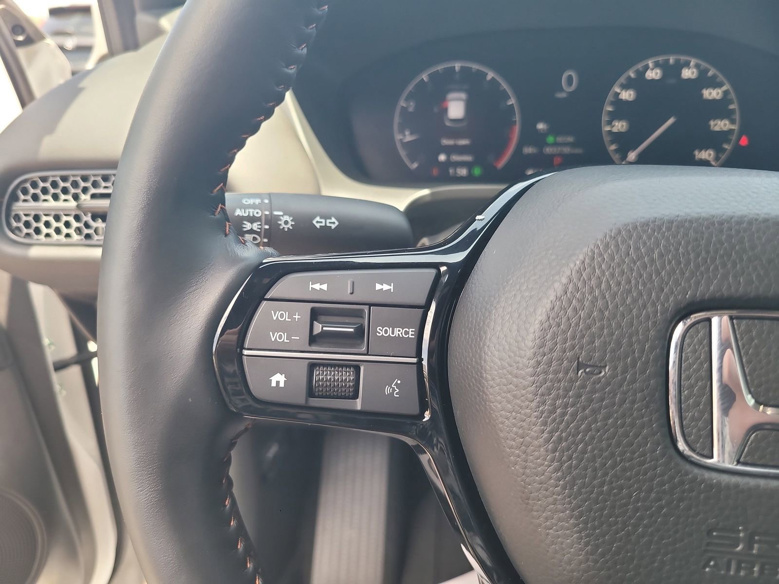 Certified 2025 Honda HR-V Sport image 13