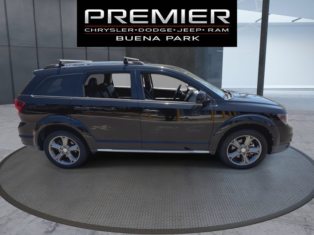 Used 2017 Dodge Journey Crossroad FWD image 9