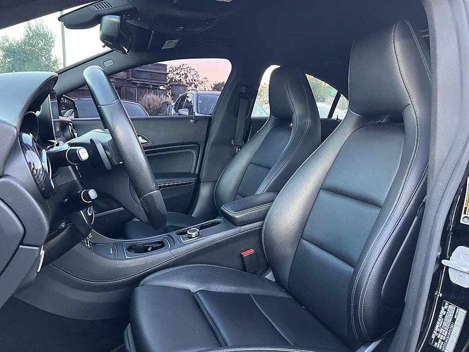 Used 2018 Mercedes-Benz CLA 250 image 11