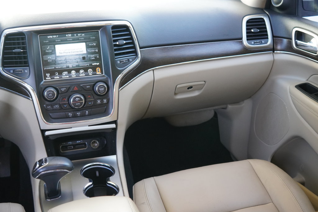 Used 2015 Jeep Grand Cherokee Limited AWD/4WD image 26
