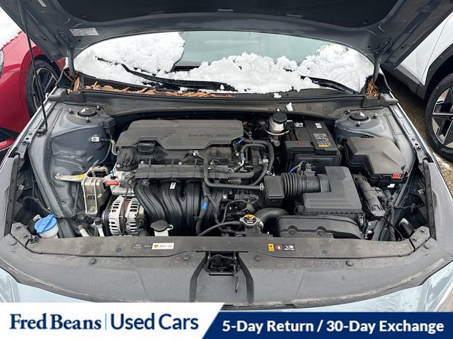 Used 2023 Hyundai Elantra Limited image 31