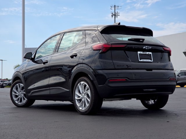 New 2027 Chevrolet Bolt LT w/ Comfort Package FWD image 12