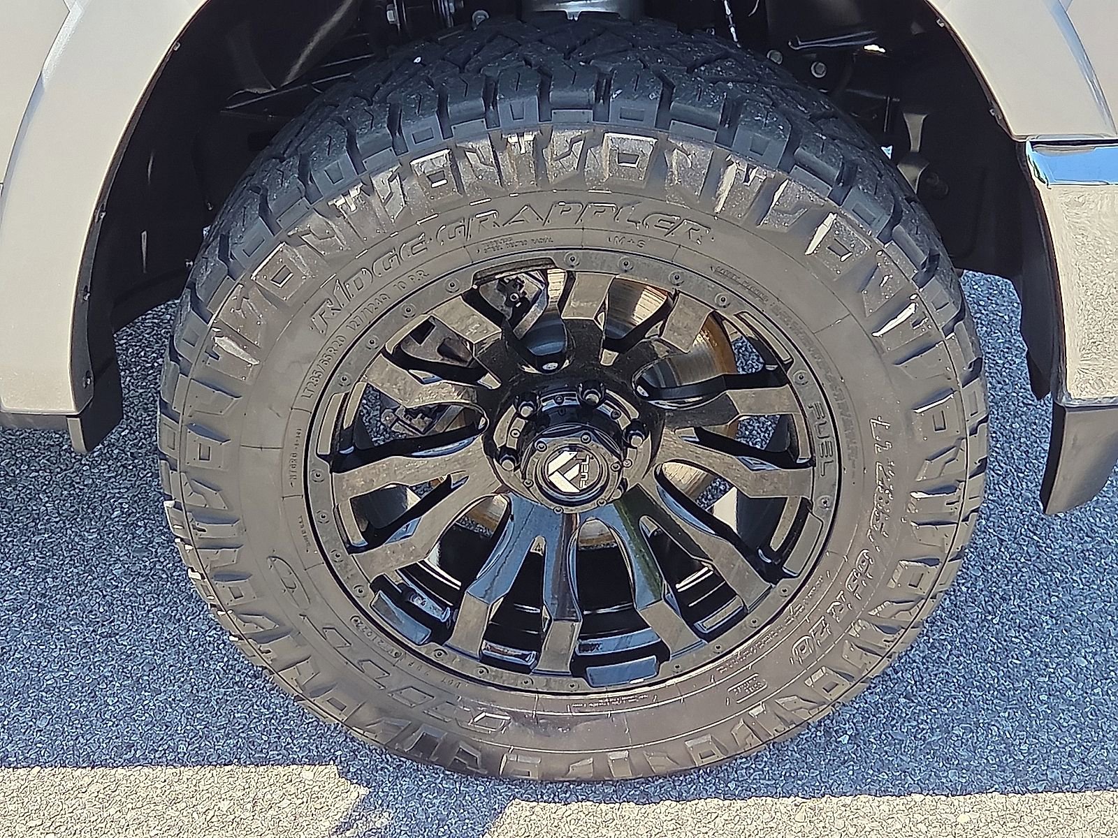 Used 2021 RAM 1500 Limited image 7