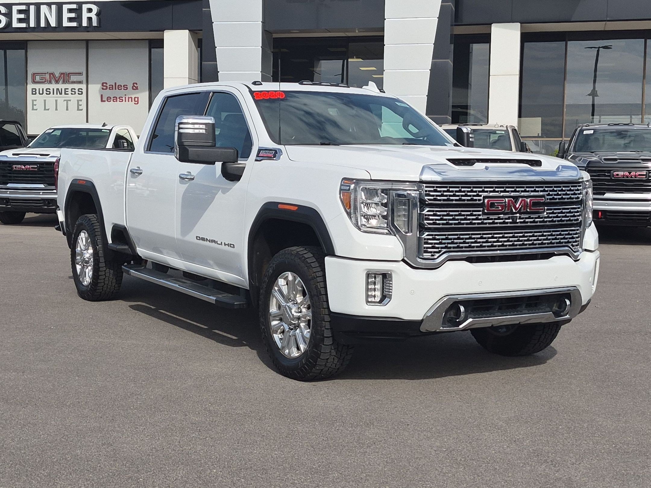 Certified 2020 GMC Sierra 3500 Denali w/ Denali Ultimate Package AWD/4WD image 8