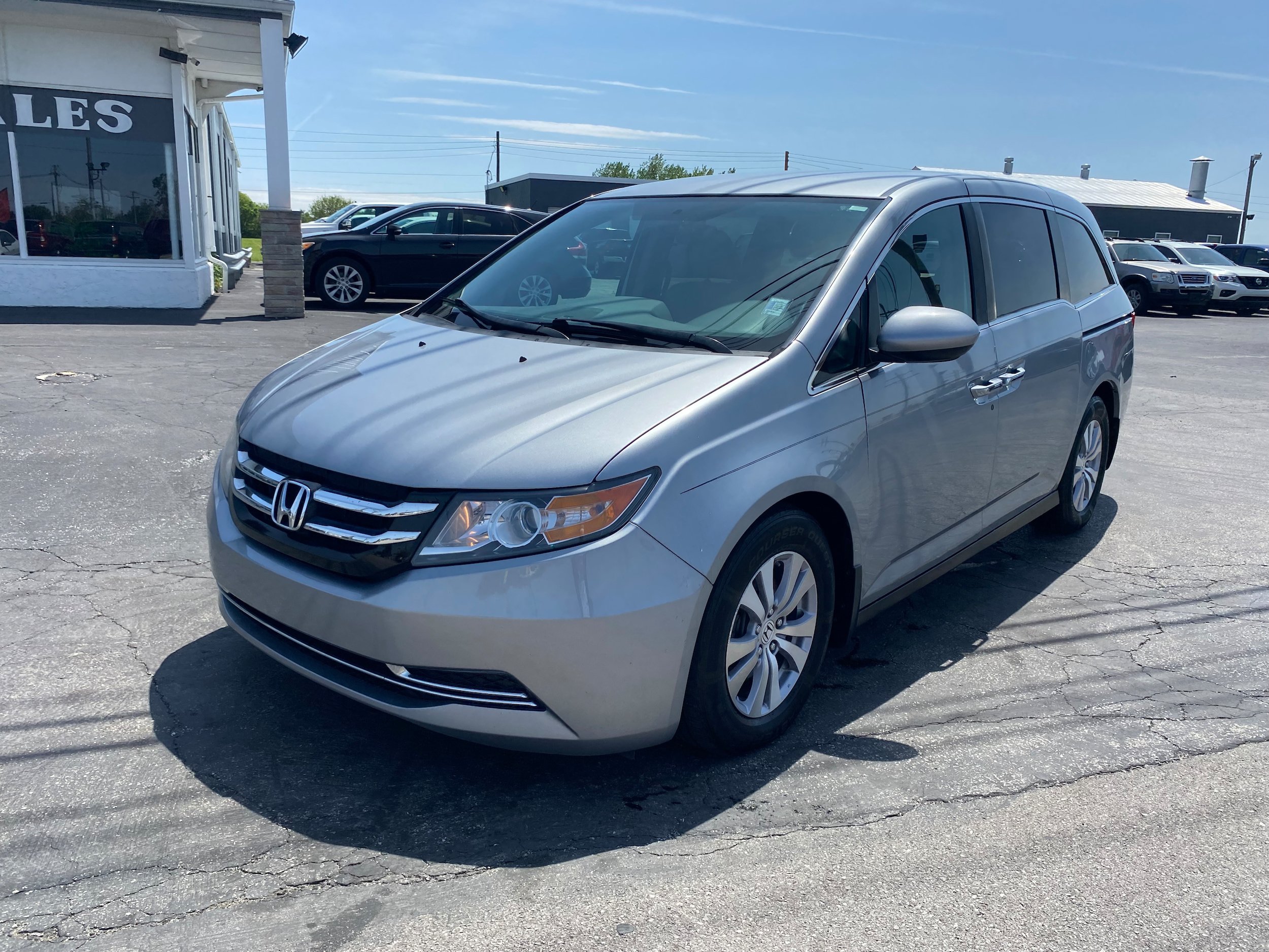 Used 2016 Honda Odyssey SE