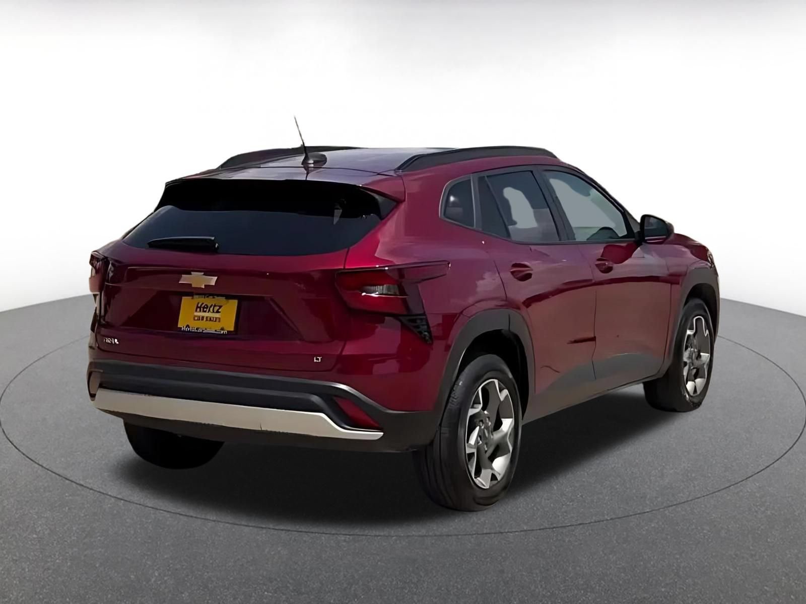 Used 2025 Chevrolet Trax LT w/ LT Convenience Package FWD image 14