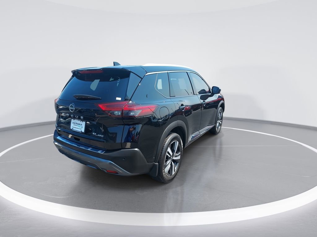 Used 2023 Nissan Rogue SL w/ SL Premium Package image 8
