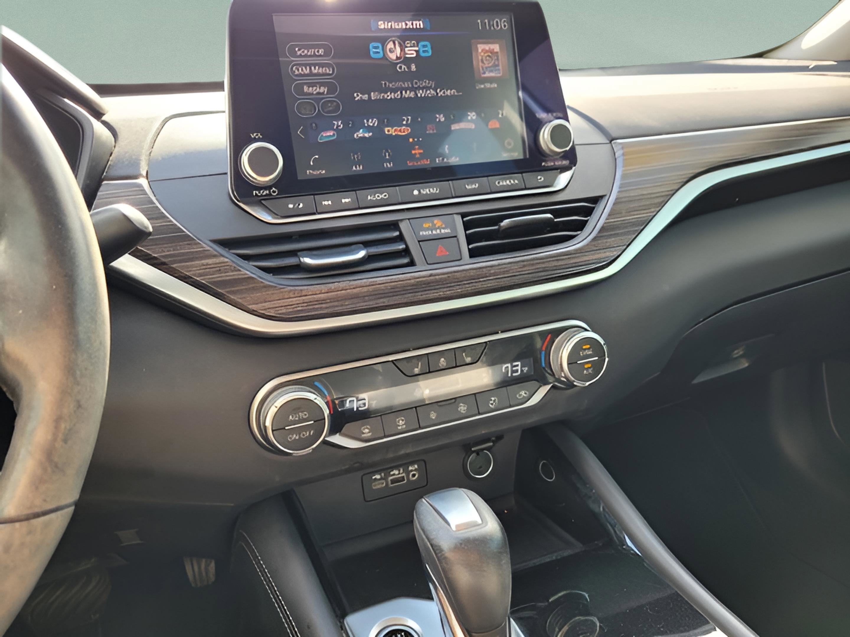 Used 2020 Nissan Altima 2.5 Platinum image 14