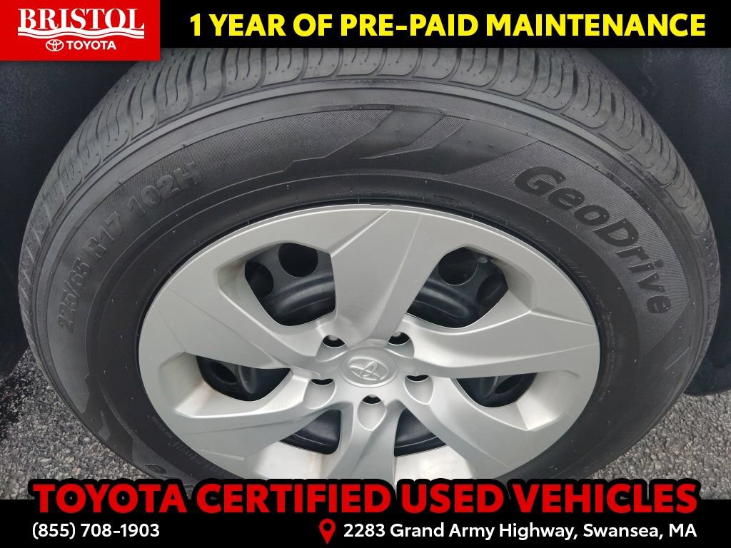 Certified 2021 Toyota RAV4 LE AWD/4WD image 9