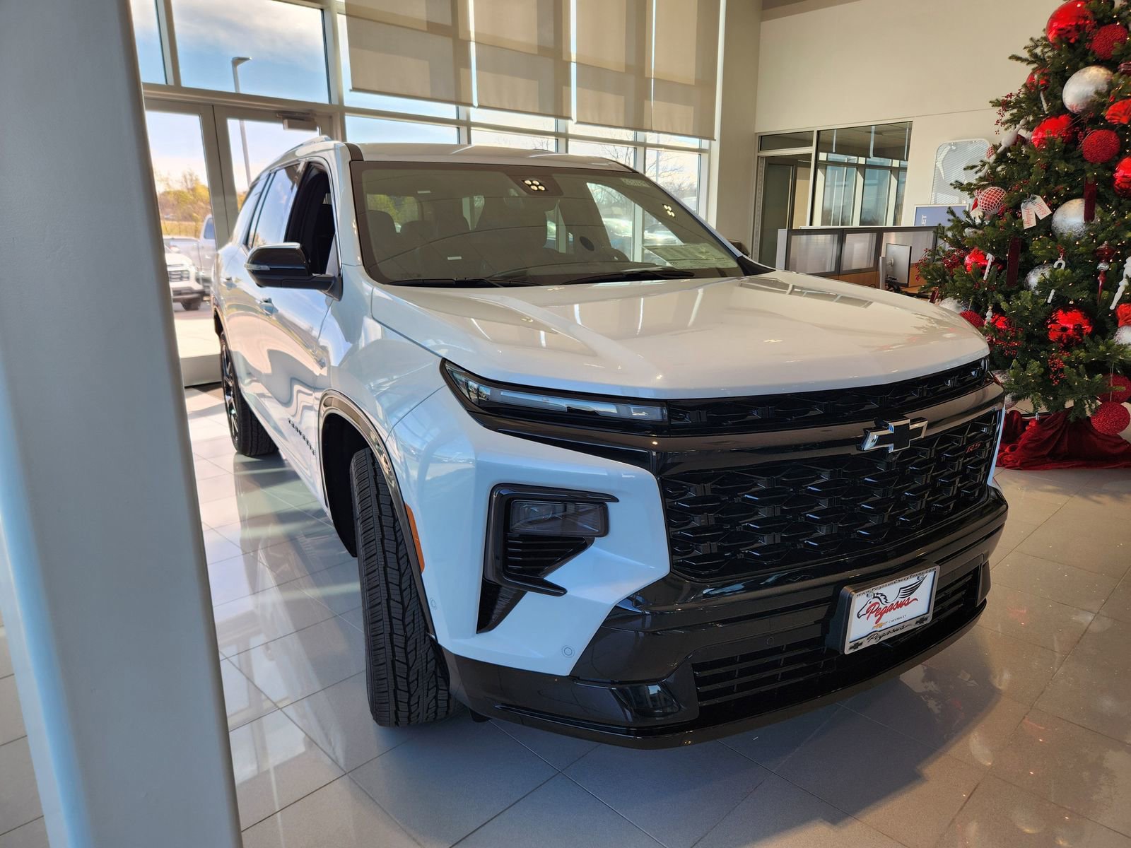 New 2026 Chevrolet Traverse RS image 3