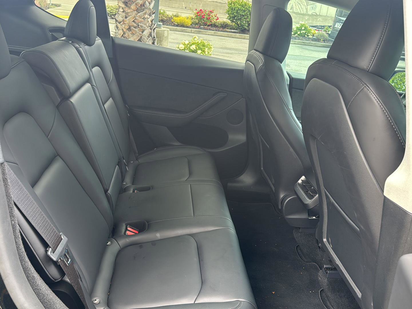 Used 2024 Tesla Model Y Performance image 15