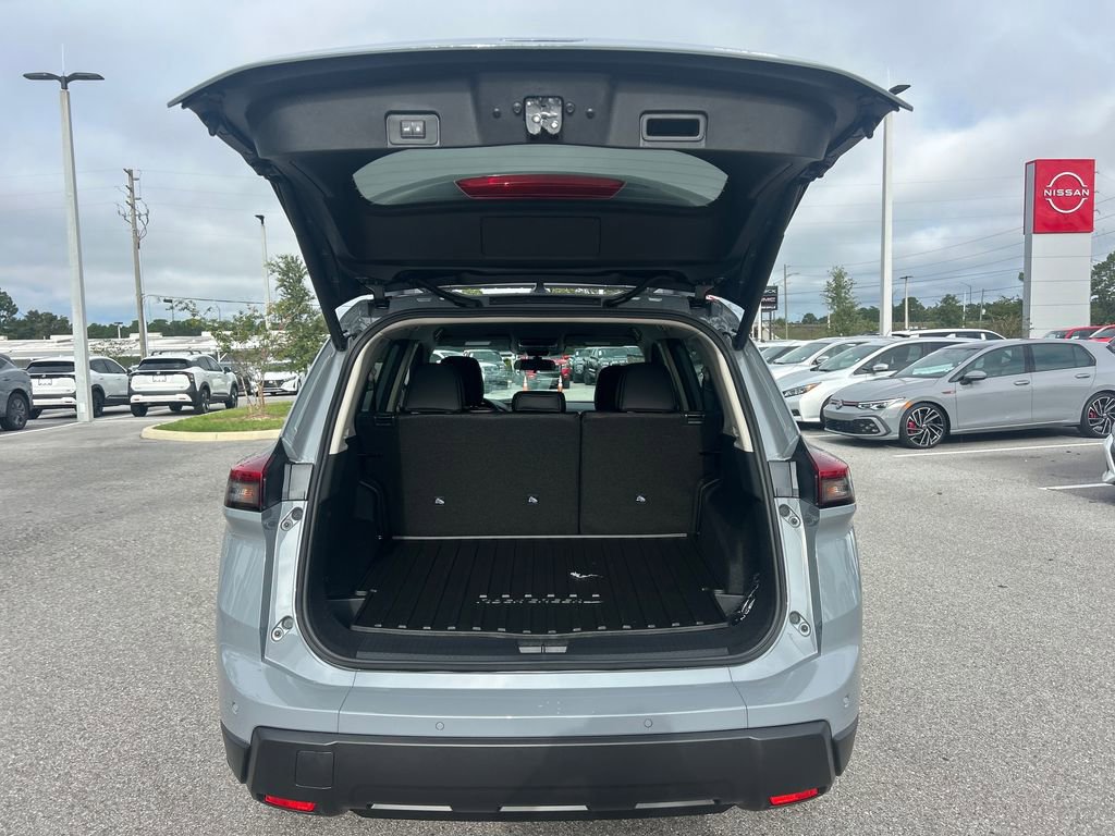 New 2026 Nissan Rogue SV image 10