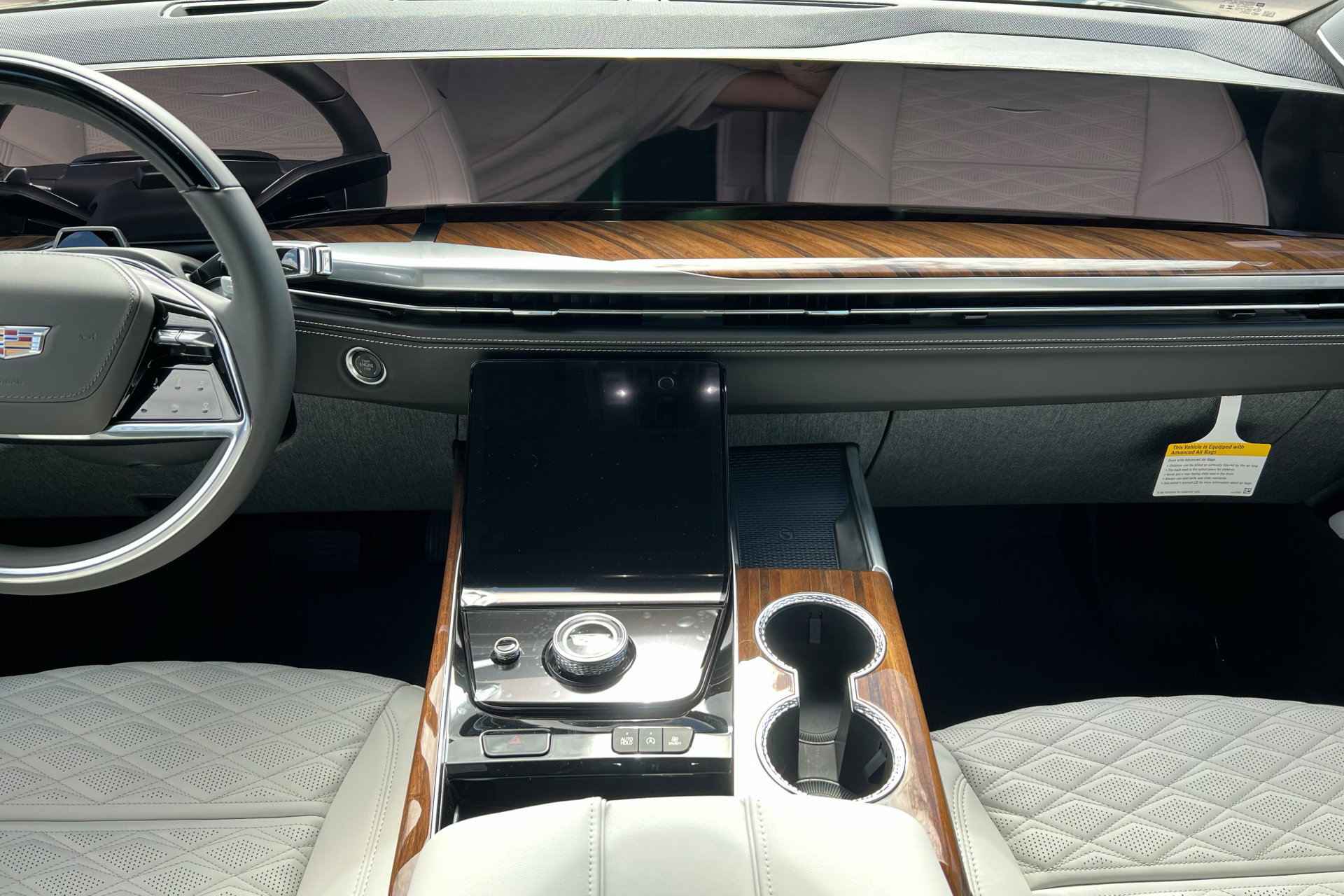 New 2026 Cadillac Escalade Platinum Sport w/ LPO, ONYX Package image 14