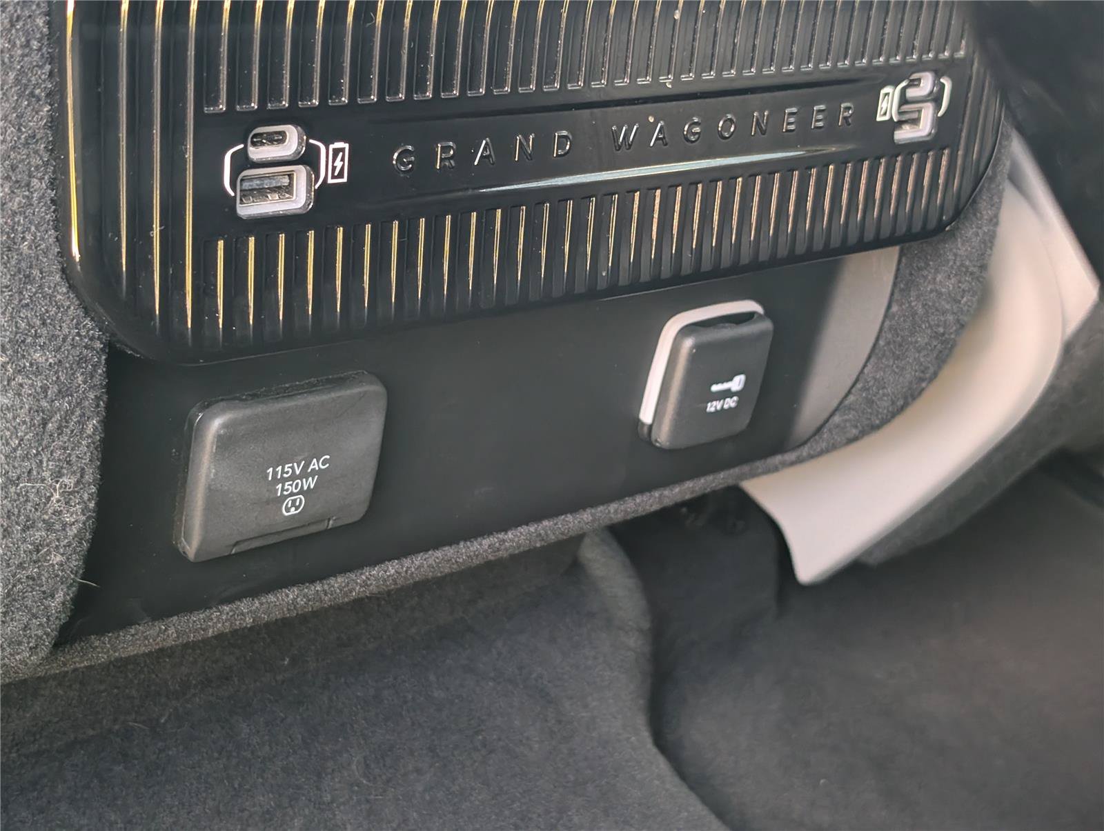 Used 2022 Jeep Grand Wagoneer Series I AWD/4WD image 20