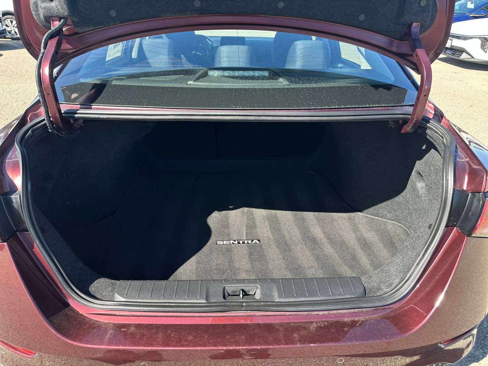 Used 2025 Nissan Sentra SV image 31