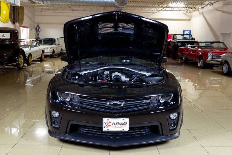 Used 2013 Chevrolet Camaro ZL1 RWD image 33