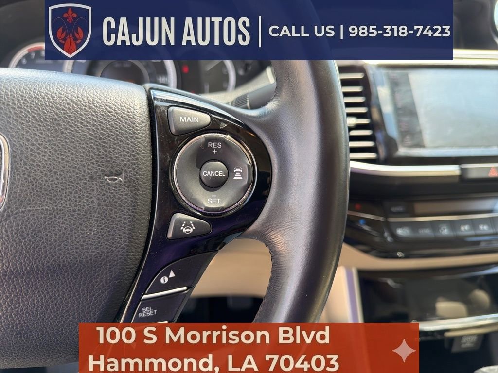 Used 2017 Honda Accord Touring image 37