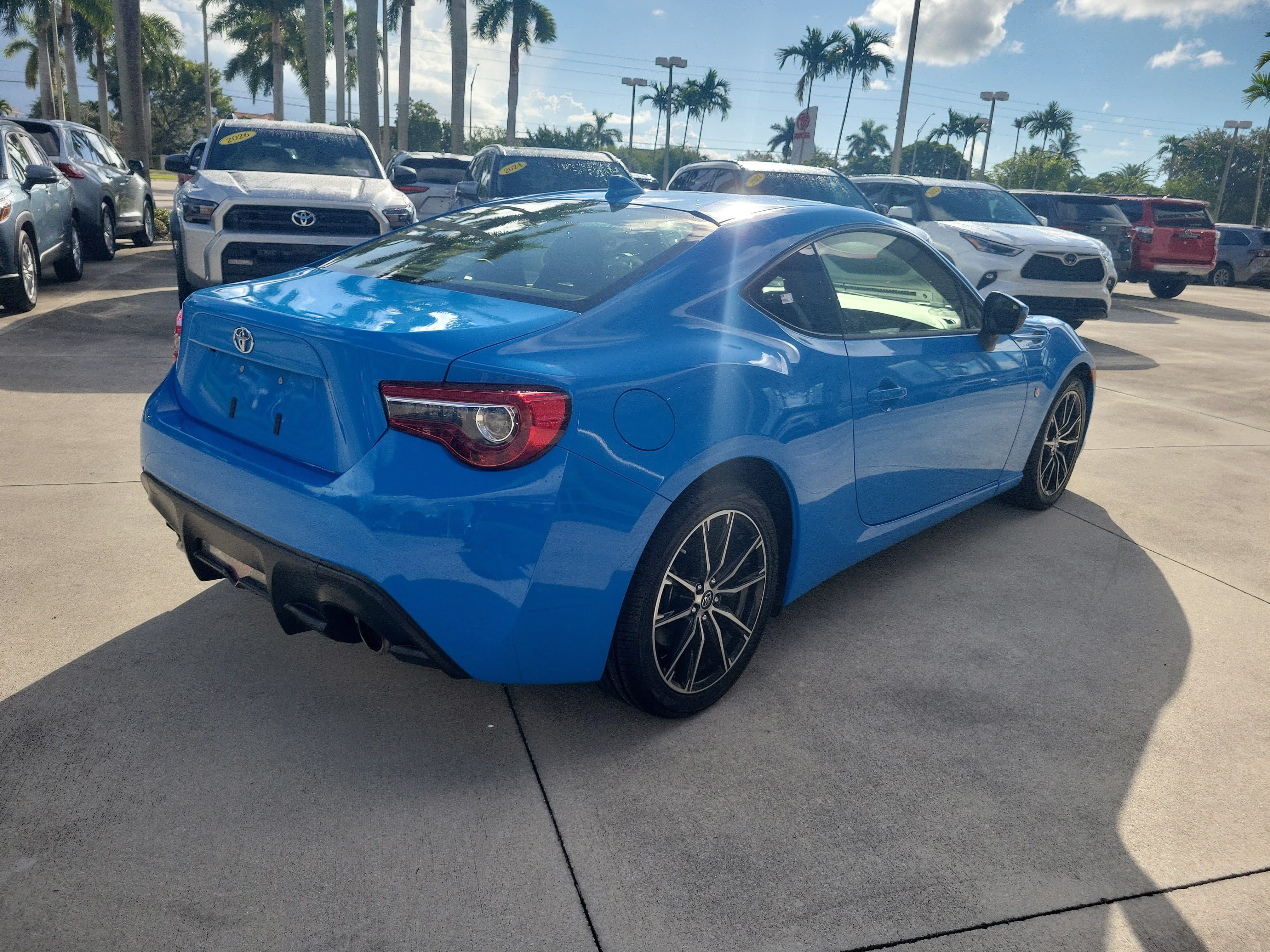 Used 2020 Toyota 86 RWD image 7