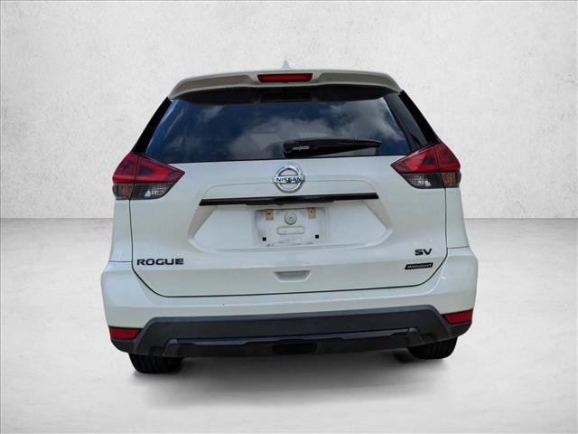 Used 2018 Nissan Rogue SV image 6