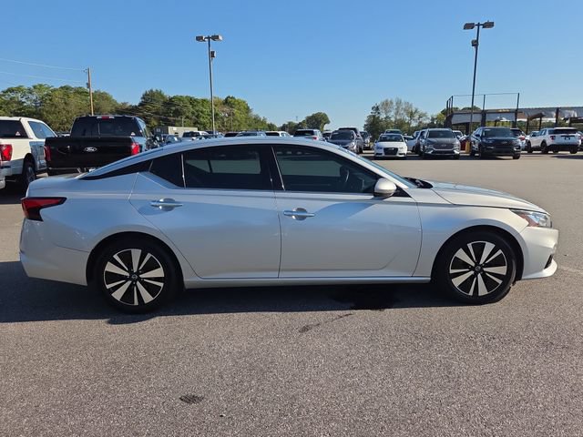 Used 2019 Nissan Altima 2.5 SV FWD image 2